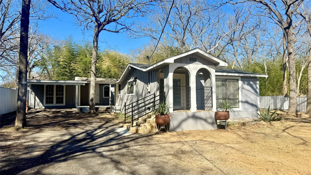 2618 Lakewood Drive Wills Point, TX 75169