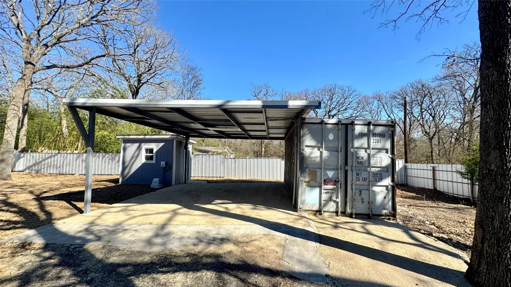 2618 Lakewood Drive Wills Point, TX 75169
