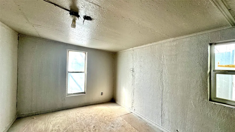 2618 Lakewood Drive Wills Point, TX 75169