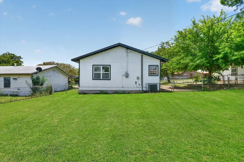 2007 SE 21st Avenue Mineral Wells, TX 76067