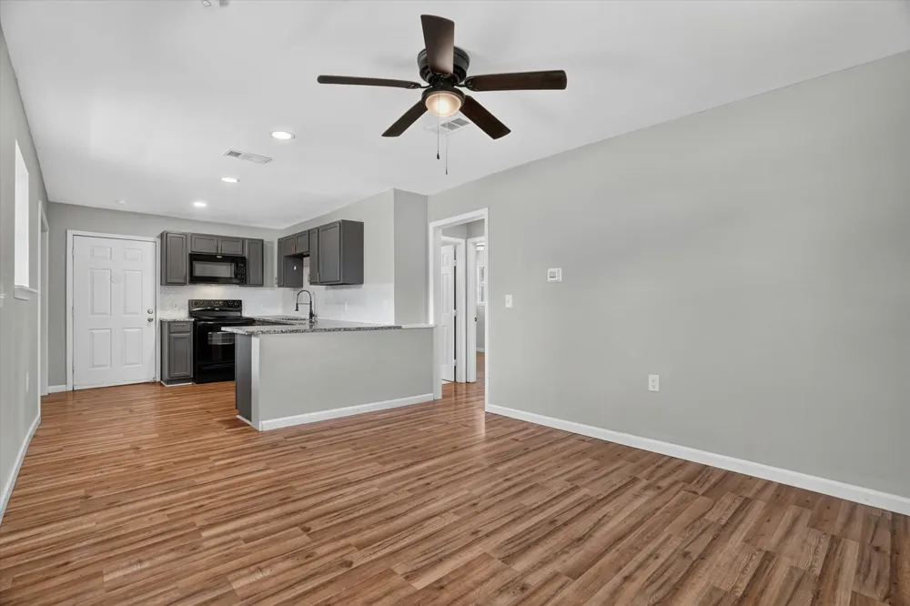 2007 SE 21st Avenue Mineral Wells, TX 76067