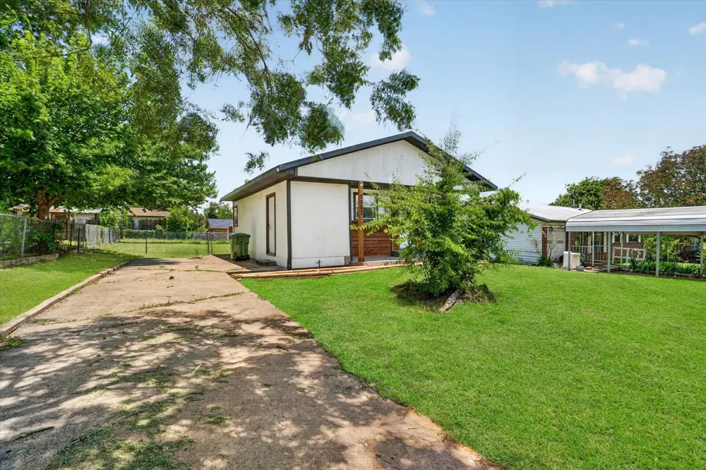 2007 SE 21st Avenue Mineral Wells, TX 76067