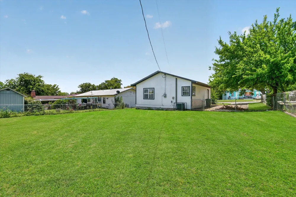 2007 SE 21st Avenue Mineral Wells, TX 76067