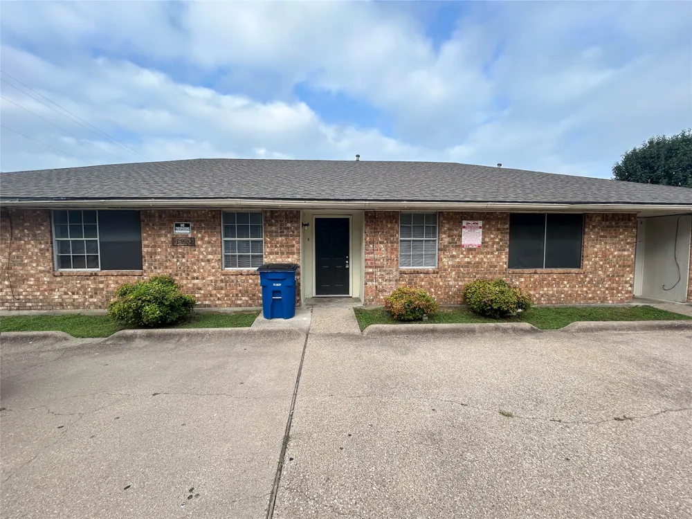 1603 S Hall Street #A Ennis, TX 75119