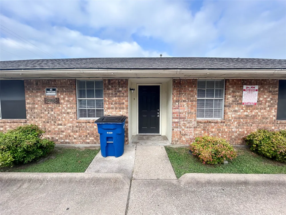 1603 S Hall Street #A Ennis, TX 75119