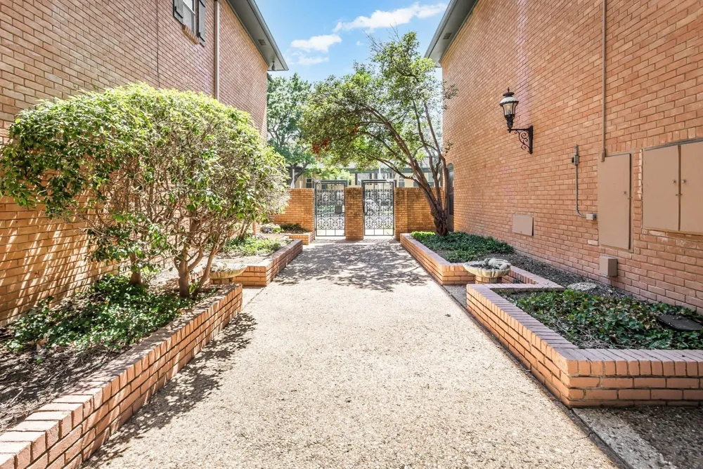 6015 E University Boulevard #227 Dallas, TX 75206