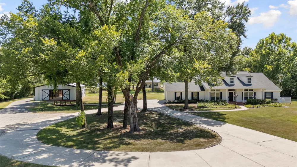 9915 Hufsmith Kuykendahl Tomball, TX 77375