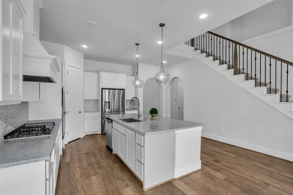 16 Clearview Terrace Place The Woodlands, TX 77375