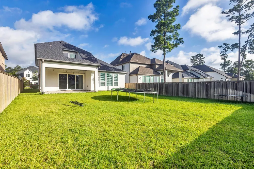 16 Clearview Terrace Place The Woodlands, TX 77375