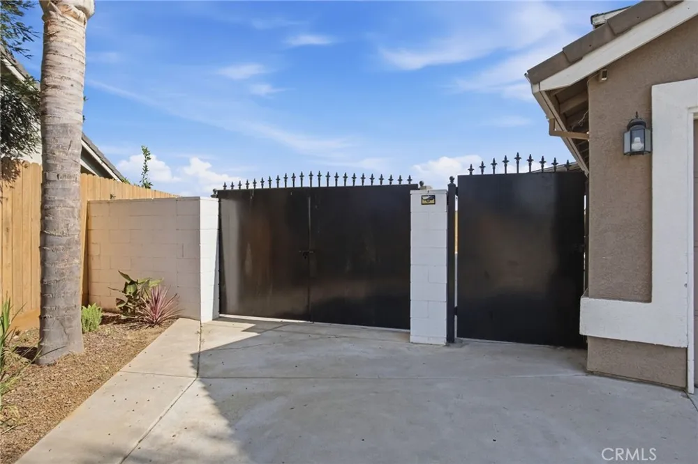 2943 Evergreen Court Livingston, CA 95334