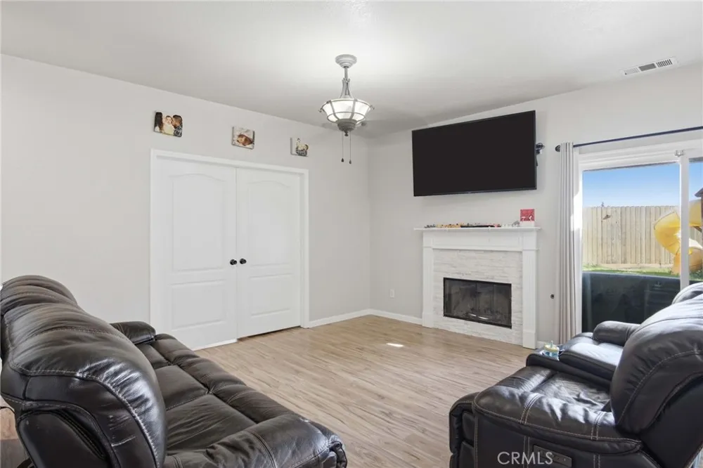 2943 Evergreen Court Livingston, CA 95334