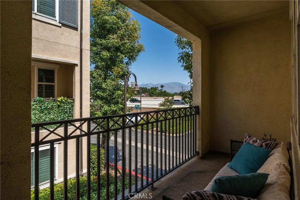 30 Eagles Nest South El Monte, CA 91733