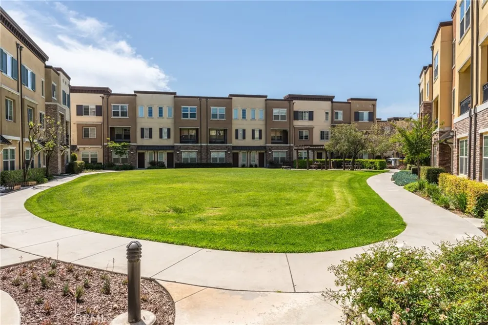 30 Eagles Nest South El Monte, CA 91733