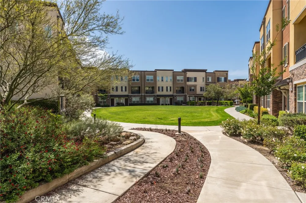 30 Eagles Nest South El Monte, CA 91733