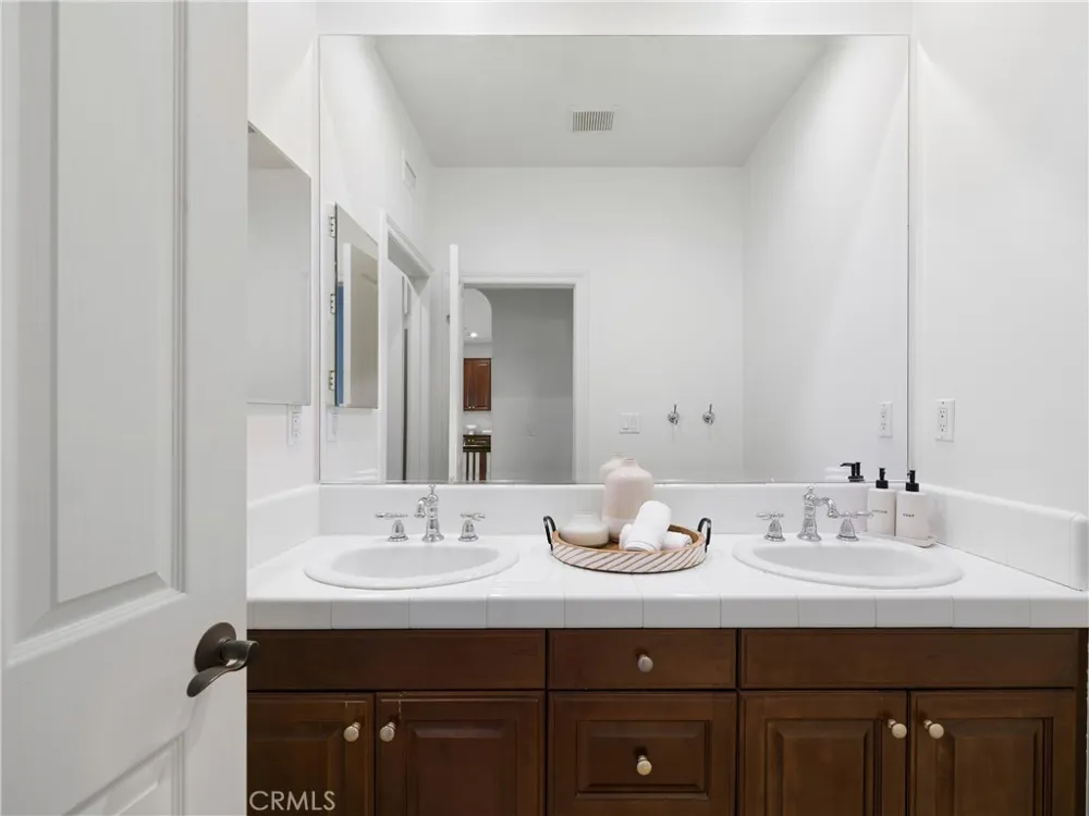 20 Via Soria San Clemente, CA 92673