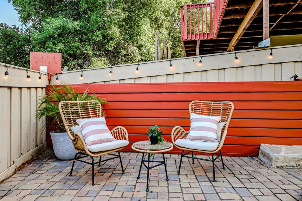 10112 Adelheid Cupertino, CA 95014