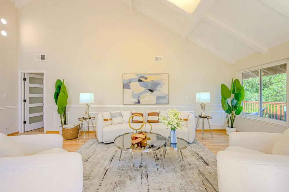10112 Adelheid Cupertino, CA 95014