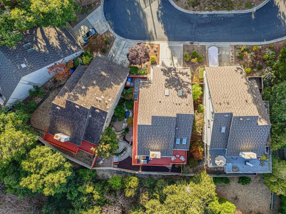 10112 Adelheid Cupertino, CA 95014