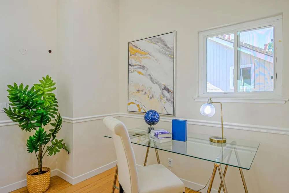 10112 Adelheid Cupertino, CA 95014