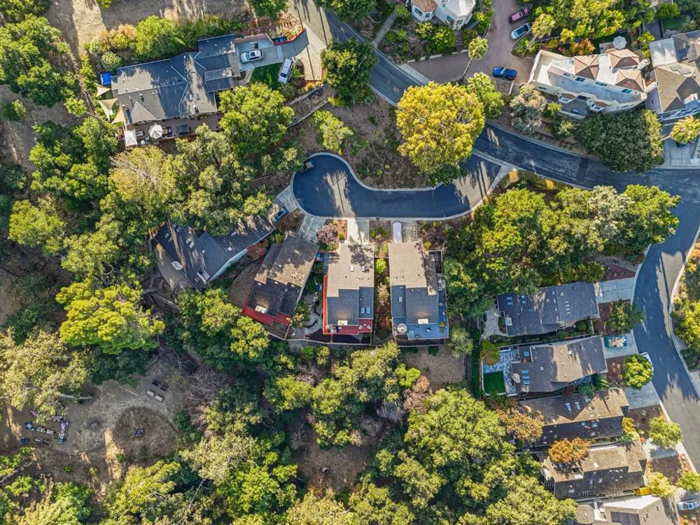 10112 Adelheid Cupertino, CA 95014