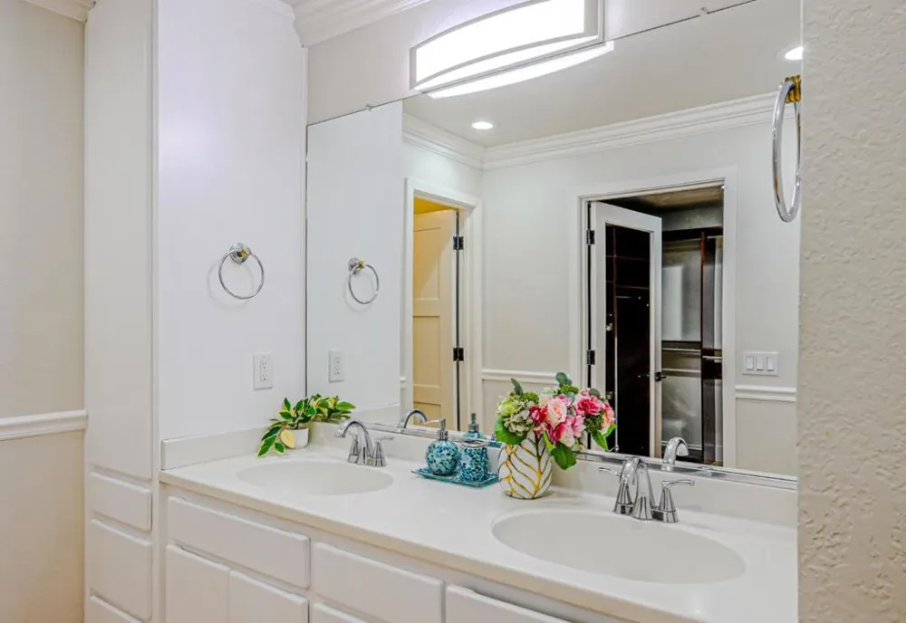 10112 Adelheid Cupertino, CA 95014