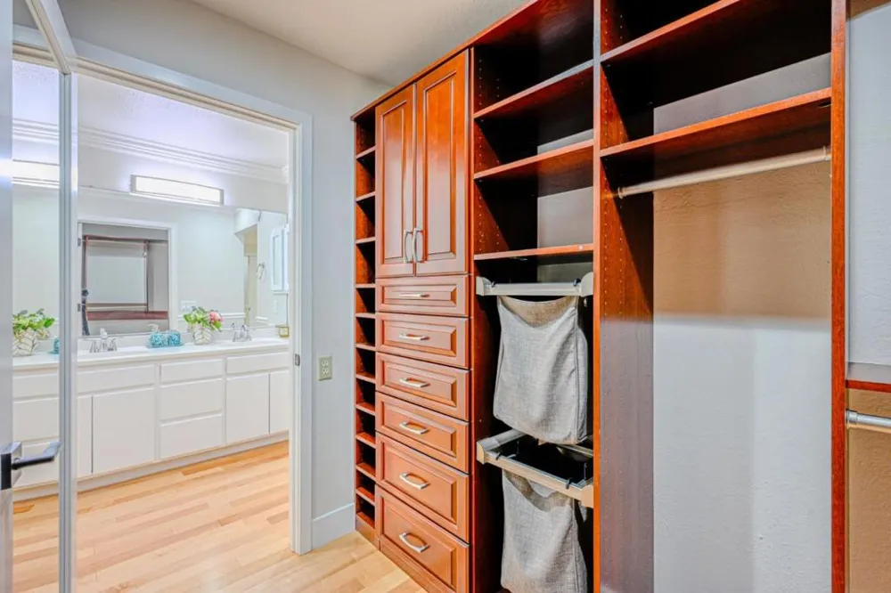 10112 Adelheid Cupertino, CA 95014