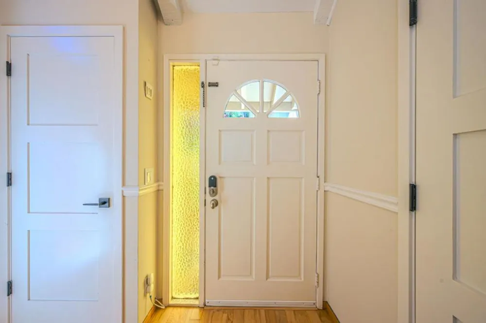 10112 Adelheid Cupertino, CA 95014
