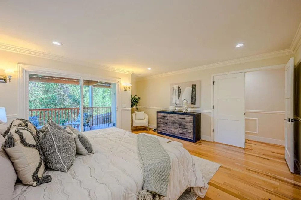 10112 Adelheid Cupertino, CA 95014
