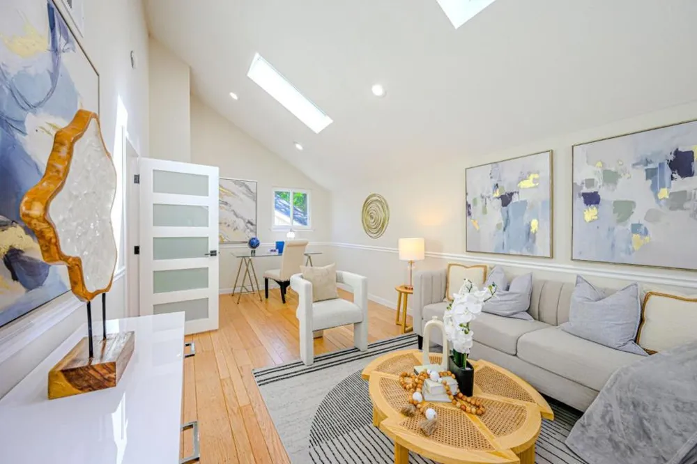 10112 Adelheid Cupertino, CA 95014