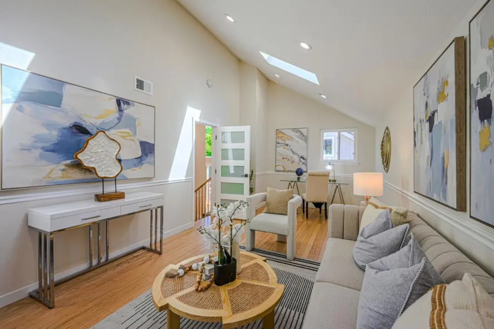10112 Adelheid Cupertino, CA 95014