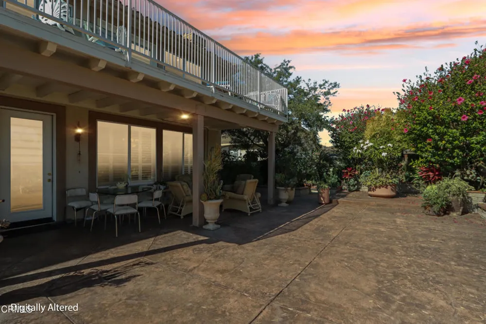 1084 Camino Vera Cruz Camarillo, CA 93010