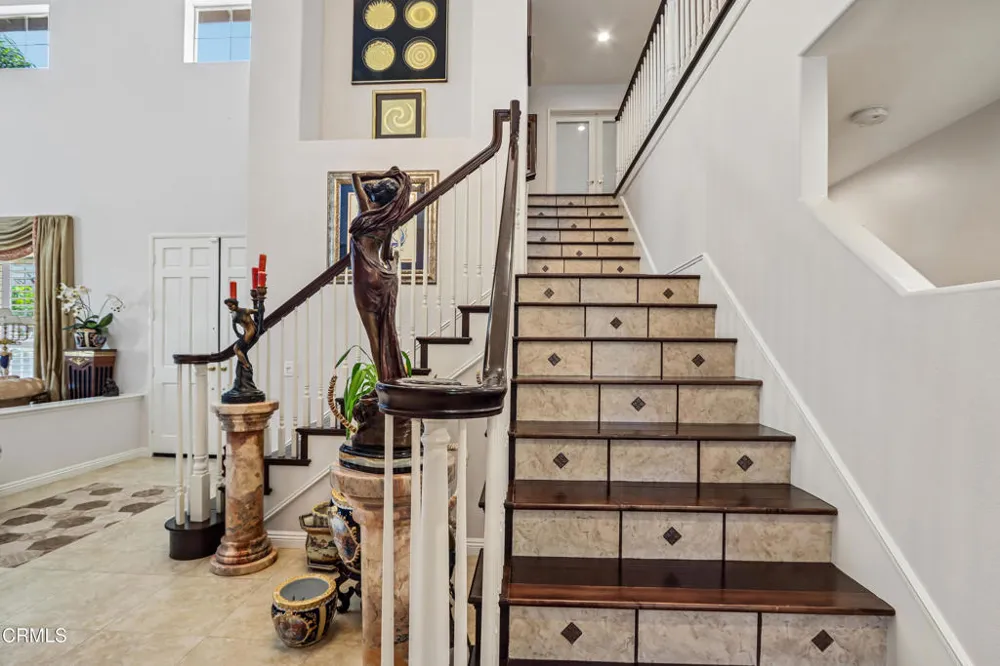 1084 Camino Vera Cruz Camarillo, CA 93010