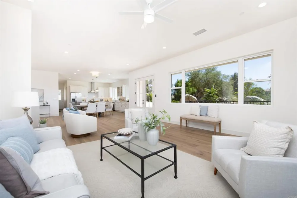 1830 Idaho Avenue Escondido, CA 92027