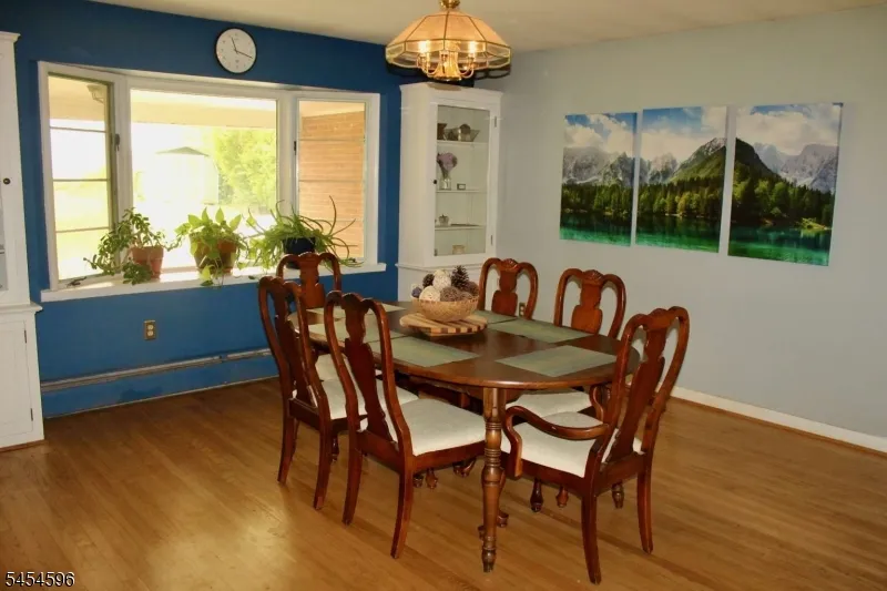 206 Ridge Rd Harmony, NJ 08865