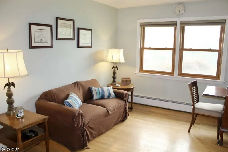 206 Ridge Rd Harmony, NJ 08865