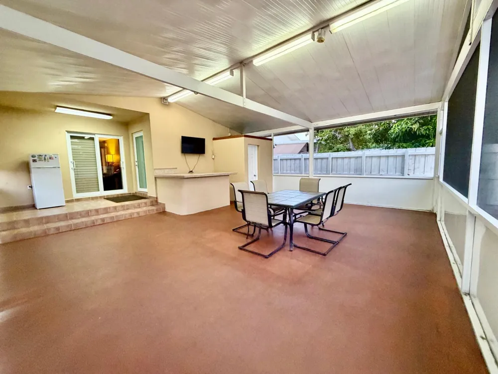 1092 W 32nd Street Hialeah, FL 33012