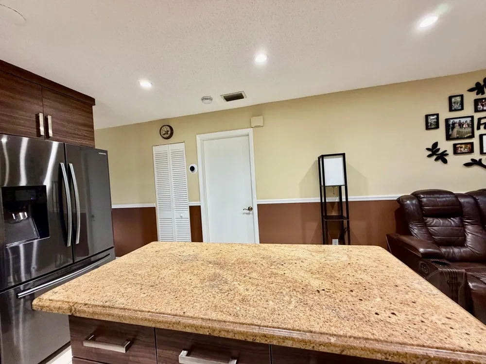 1092 W 32nd Street Hialeah, FL 33012