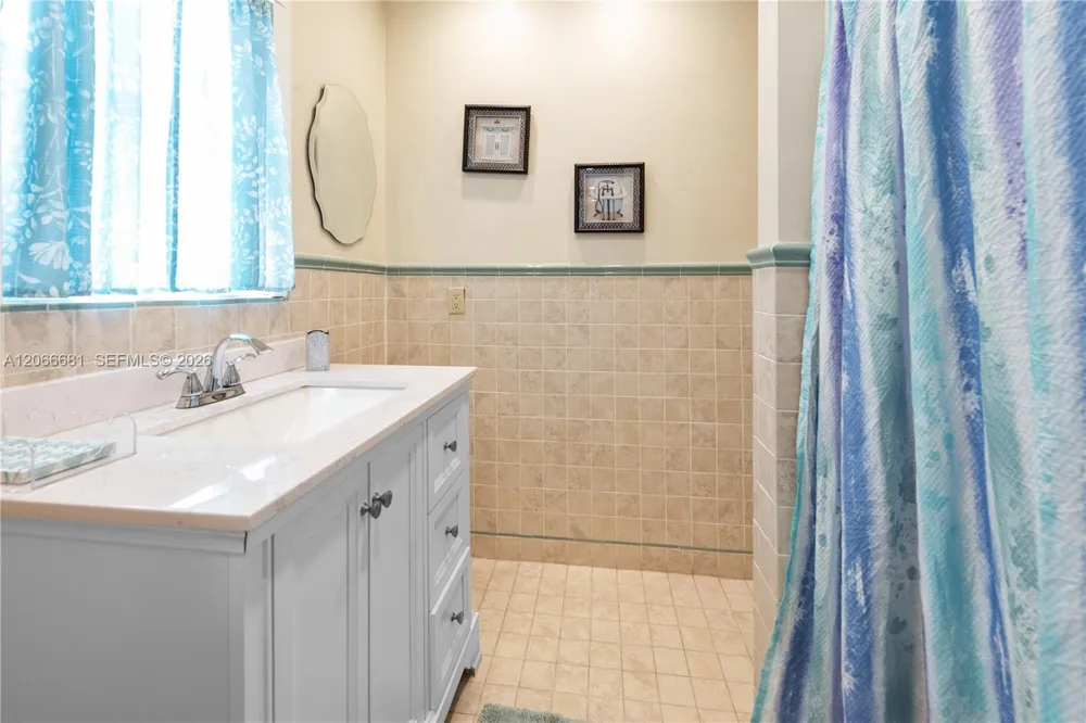 15720 SW 258th St Homestead, FL 33031