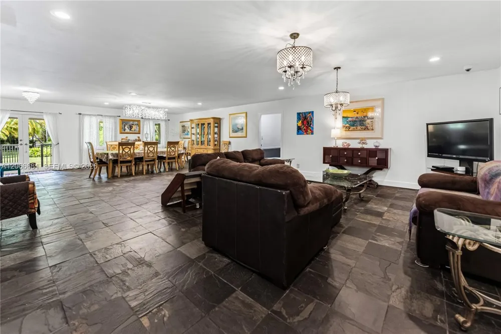 15720 SW 258th St Homestead, FL 33031