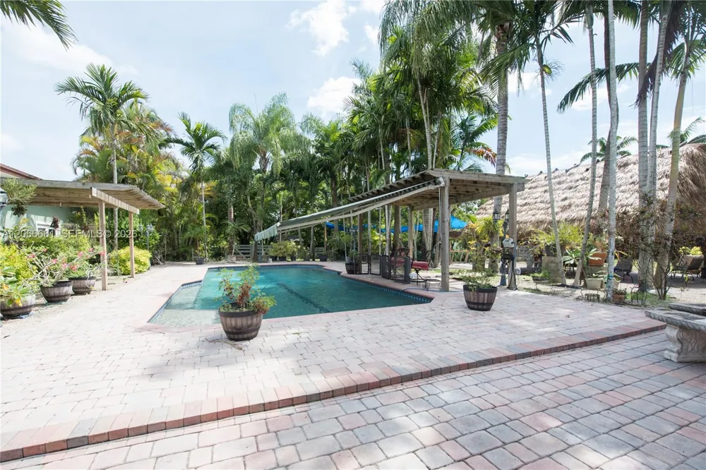 15720 SW 258th St Homestead, FL 33031