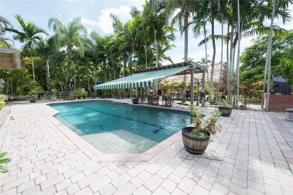 15720 SW 258th St Homestead, FL 33031