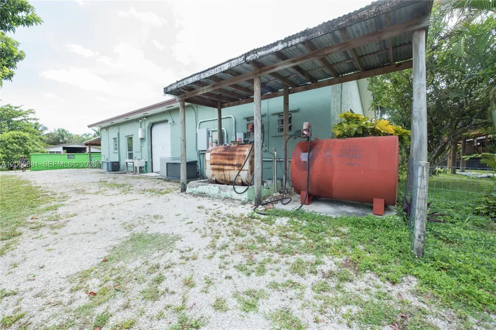 15720 SW 258th St Homestead, FL 33031
