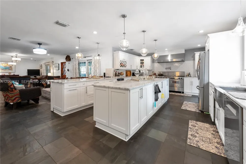 15720 SW 258th St Homestead, FL 33031