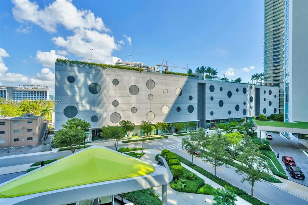 501 NE 31st St #306 Miami, FL 33137