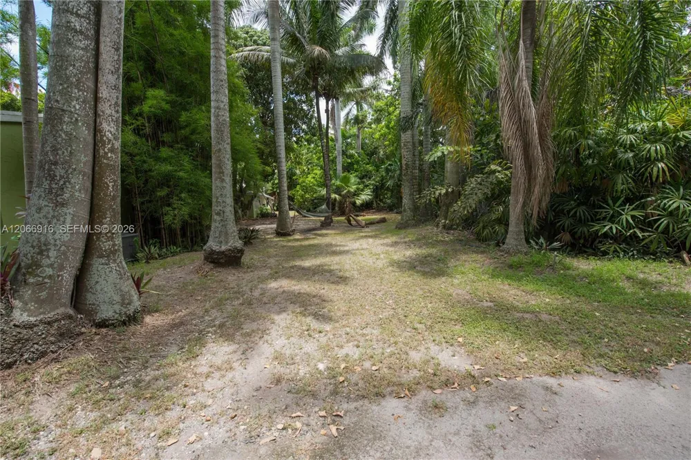 14000 SW 216th St Miami, FL 33170