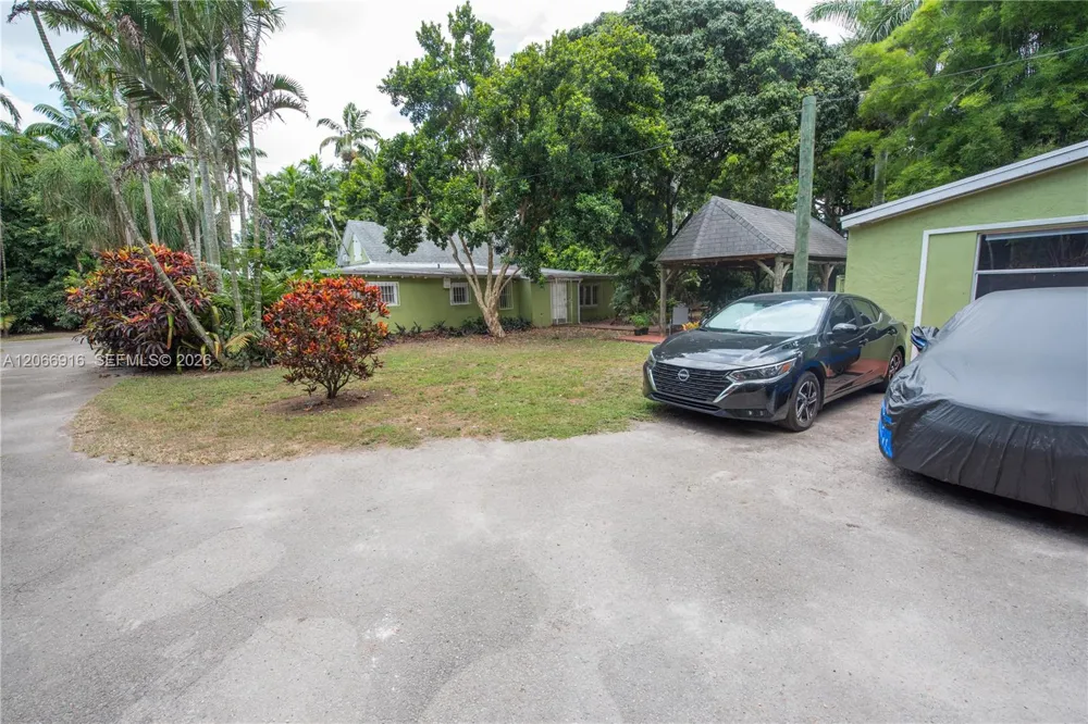 14000 SW 216th St Miami, FL 33170