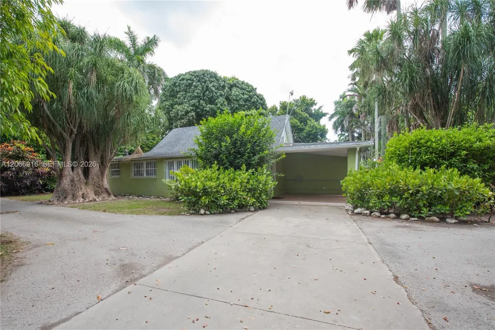 14000 SW 216th St Miami, FL 33170