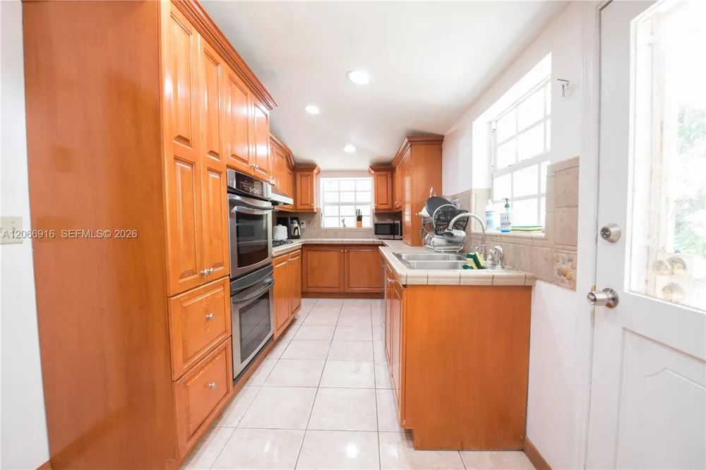 14000 SW 216th St Miami, FL 33170