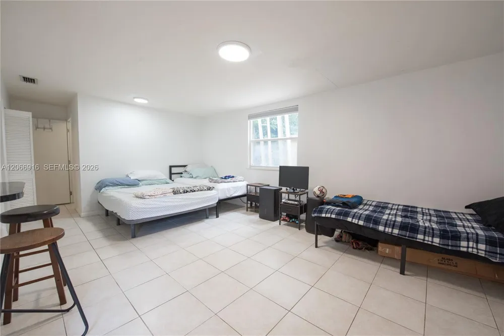 14000 SW 216th St Miami, FL 33170