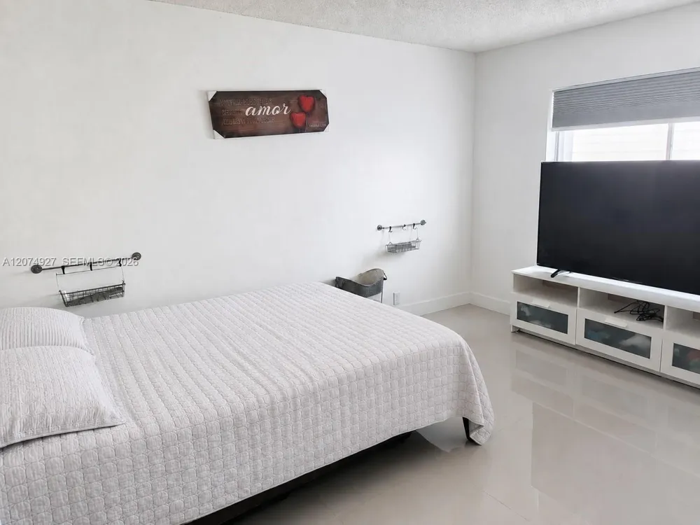 16511 Blatt Blvd #103 Weston, FL 33326